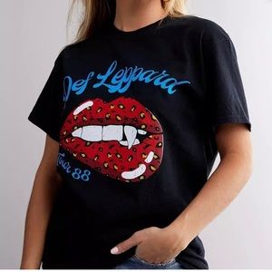 Def Leppard Graphic Tee